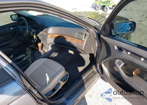 2003 BMW 325I из США, поврежденный, VIN WBAET37413NJ31451